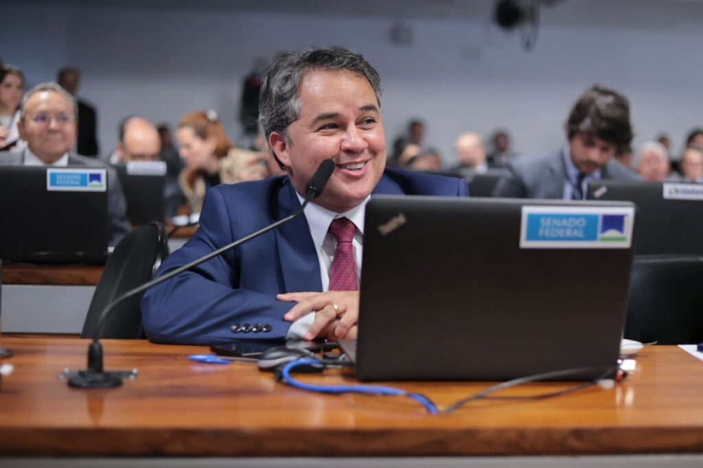 Vitória dos Municípios: Efraim aprova recomposição das perdas do Fundo de Participação dos Municípios