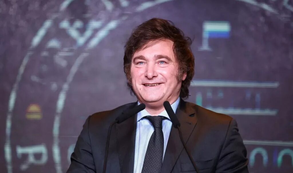 Em carta a Lula, Milei diz que deseja período de ‘trabalho frutífero e de construção de laços’ entre Brasil e Argentina