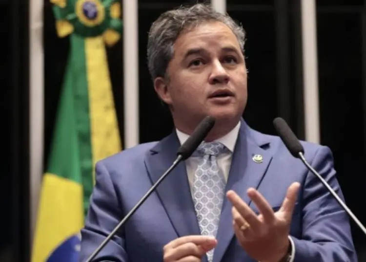 Efraim sinaliza apoio do União em João Pessoa e anúncio será feito no fim do mês