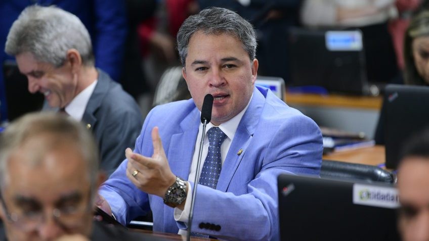 Efraim afirma que MP do governo sobre reoneração será transformada em Projeto e aguarda texto
