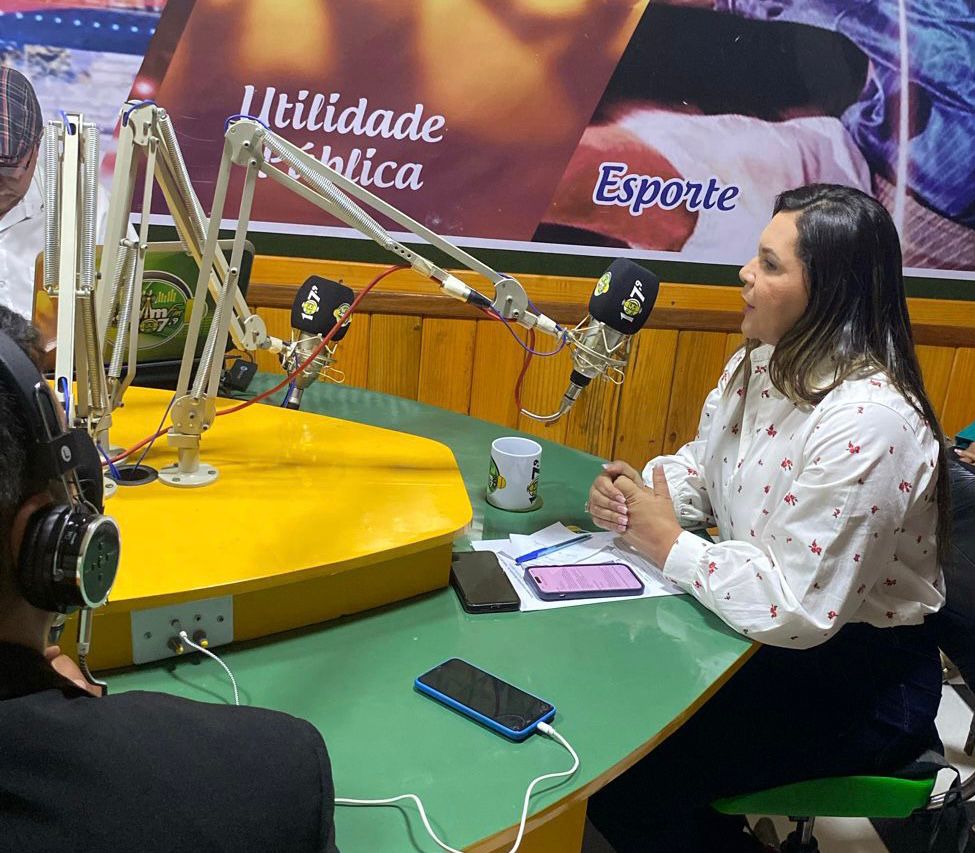 ITAPOROROCA: Durante entrevista, Prefeita Elissandra Brito confirma obra na Praça da Matriz, presta contas da gestão, e fala sobre política; Confira