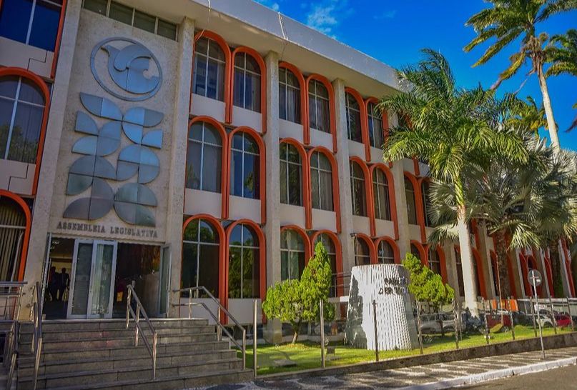 ALPB APROVA PROJETO QUE ORIENTA ESTUDANTES SOBRE PERIGOS DA INTERNET