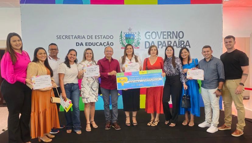 ITAPOROROCA: Gestão da prefeita Elissandra Brito recebe prêmio de “Escola Referência em Aprendizagem e Município Referência em Aprendizagem”