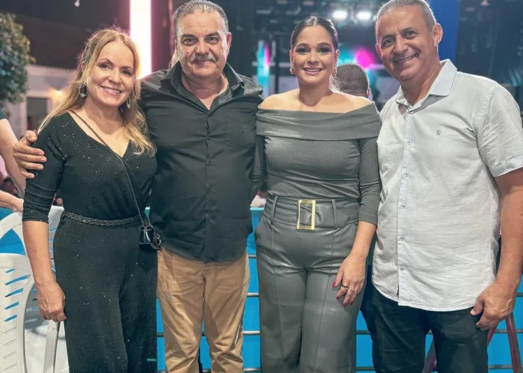 Festa de emancipação de Curral de Cima: Paulo e Totó participam ao lado do povo