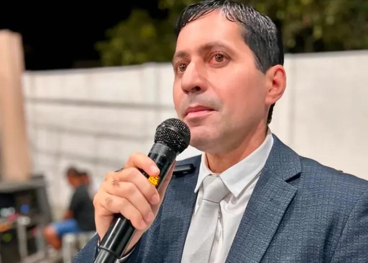 Helhinho Souza é empossado para segundo mandato em Cuité de Mamanguape e promete intensificar ações pelo município