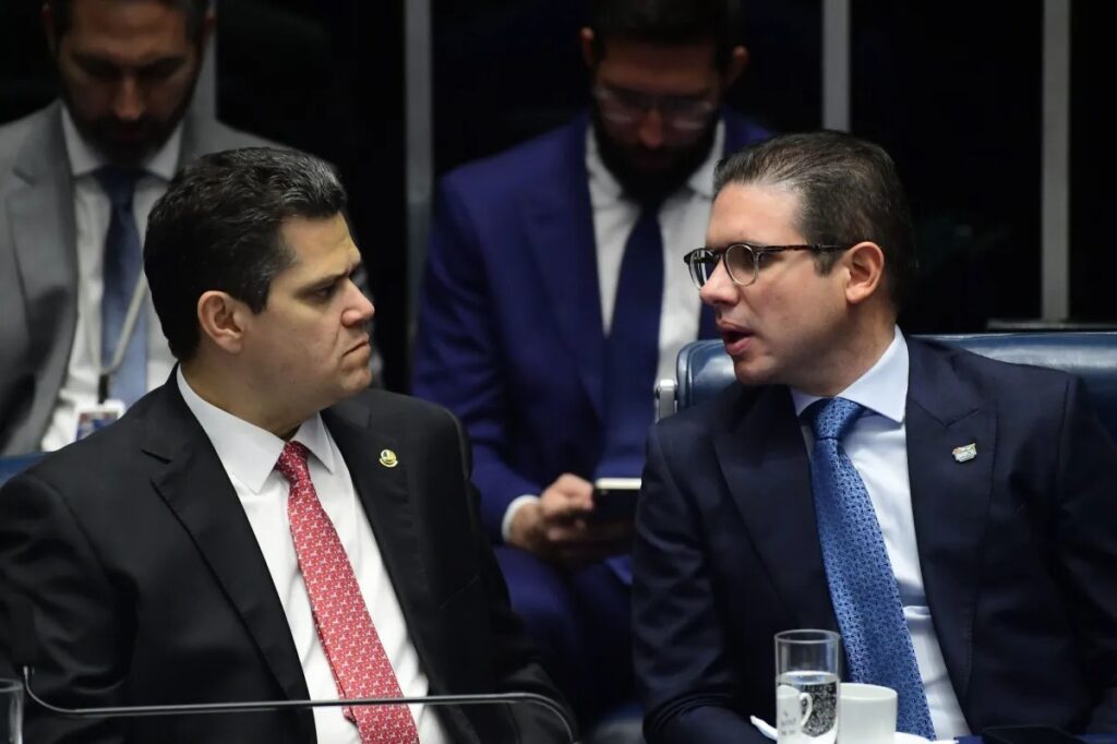 Governo avisa a Motta e Alcolumbre que não vai abrir mão de decreto do IOF
